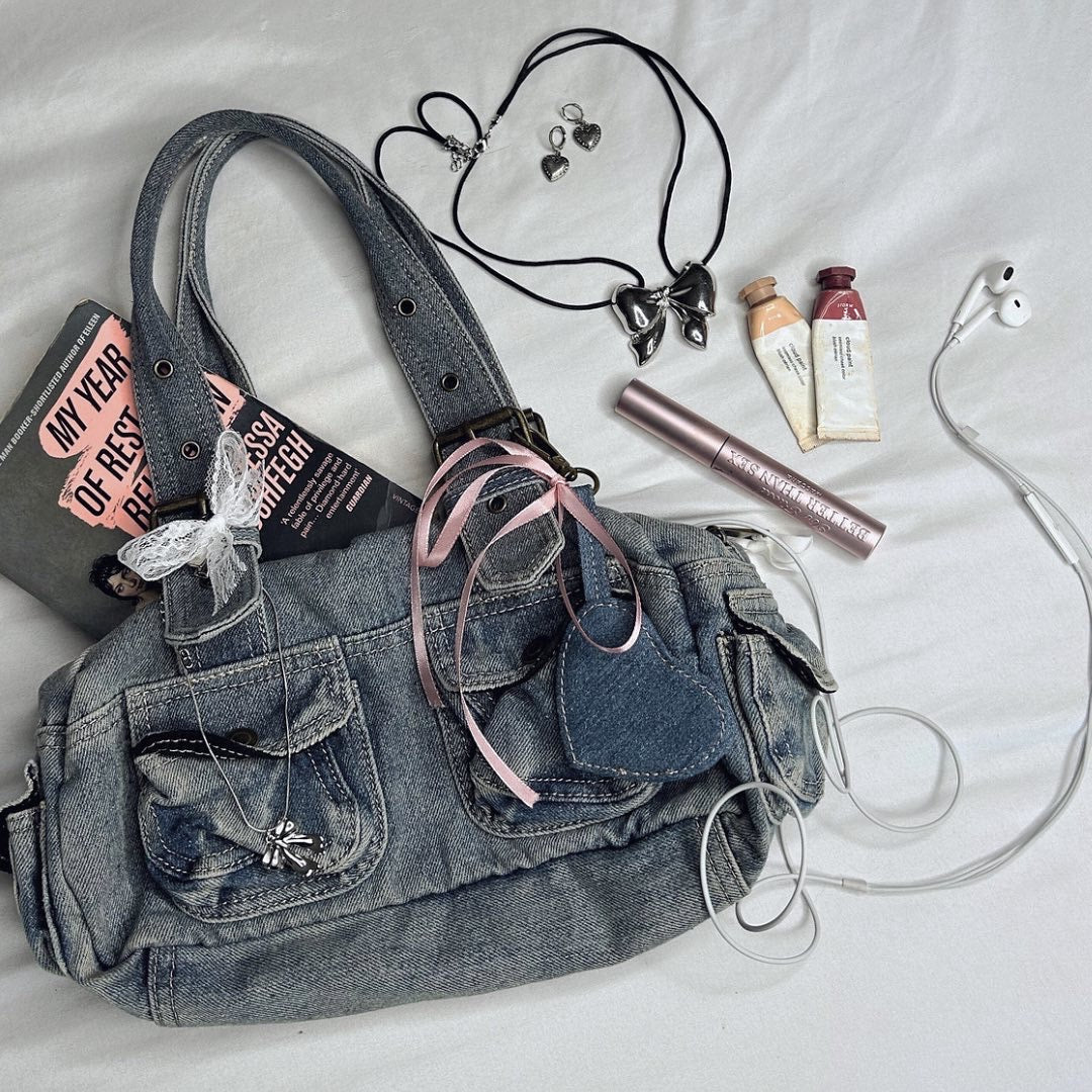 'Beau' Bow Pendant Necklace