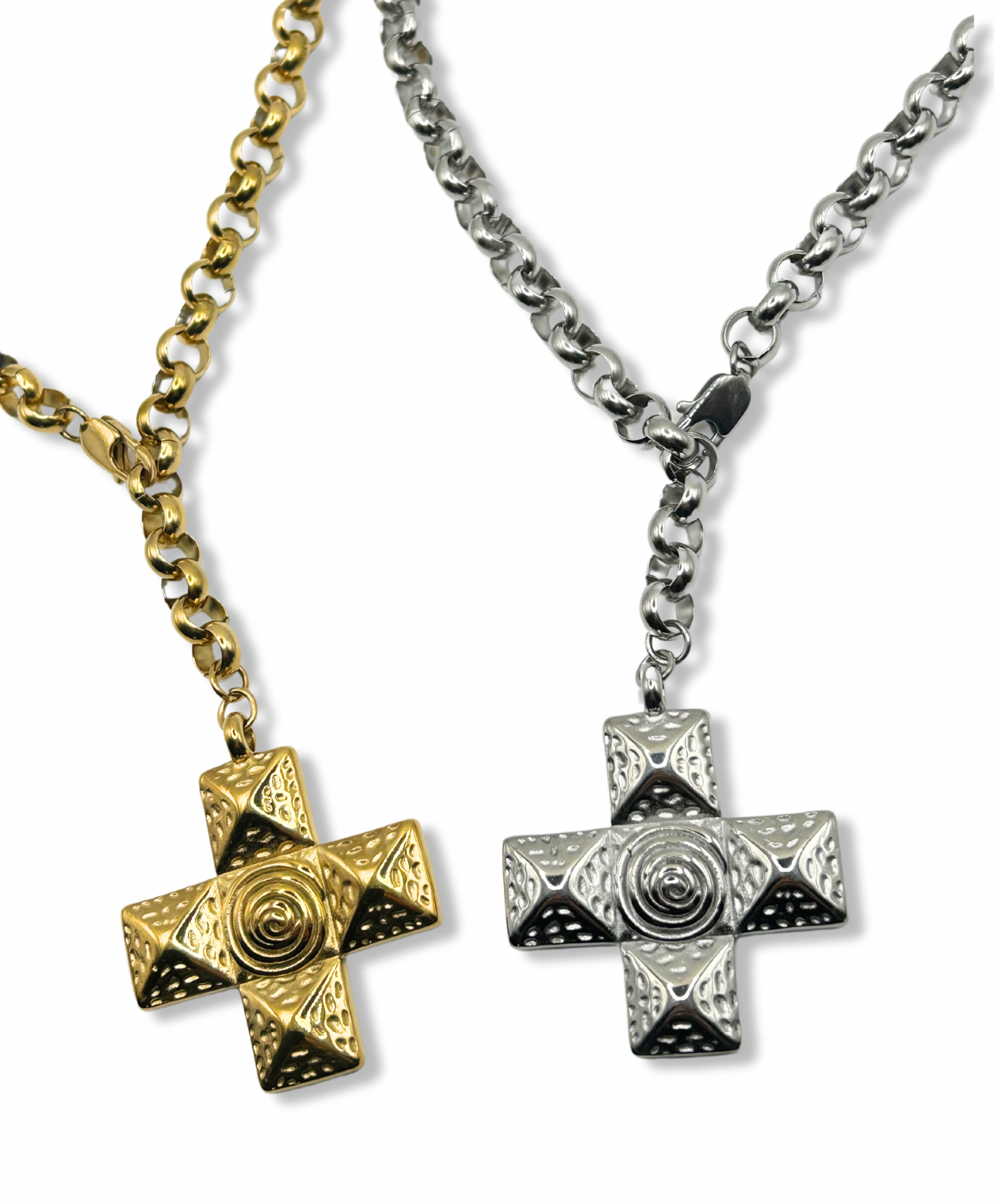 ‘Sasha’ Chunky Cross Chain